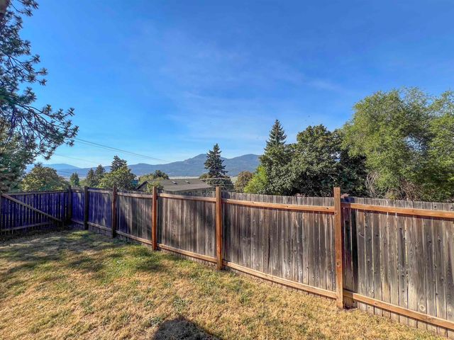 732 N Maple St, Colville, WA 99114