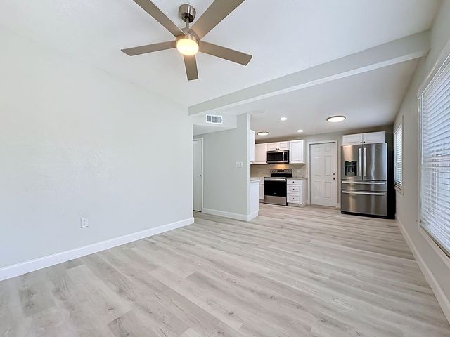 9369 83RD STREET N, Seminole, FL 33777