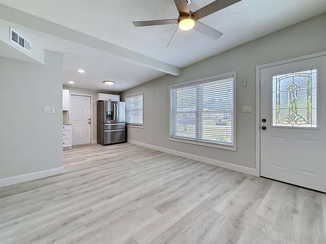 9369 83RD STREET N, Seminole, FL 33777