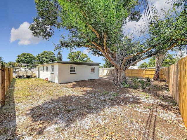 9369 83RD STREET N, Seminole, FL 33777
