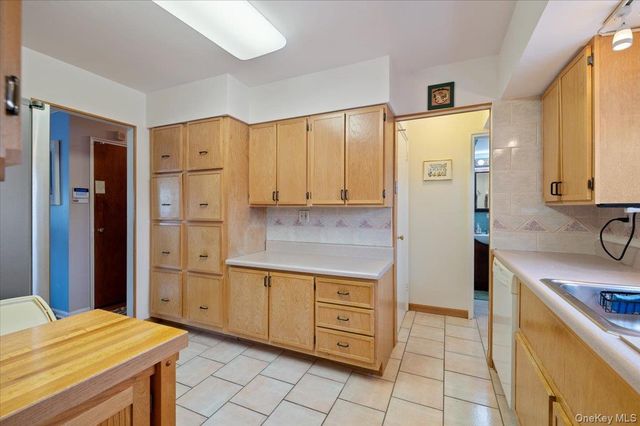 152 Haypath Road, Old Bethpage, NY 11804