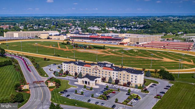 459 PRESIDENTS POINTE AVE, Ranson, WV 25438