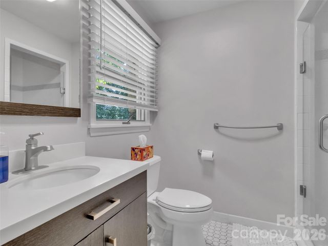 43 Red Oak Drive, Maggie Valley, NC 28751