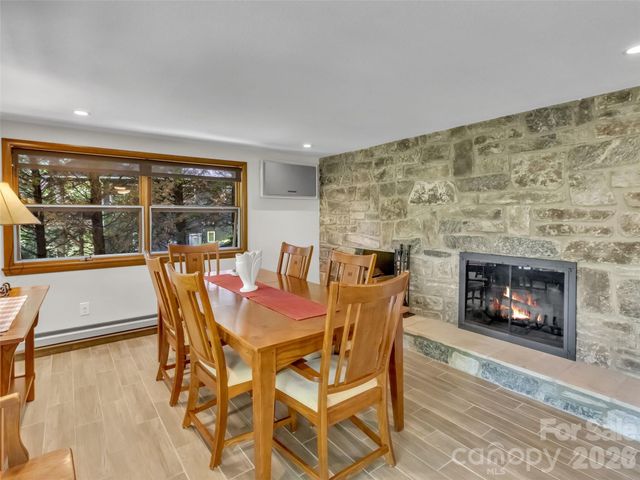 43 Red Oak Drive, Maggie Valley, NC 28751