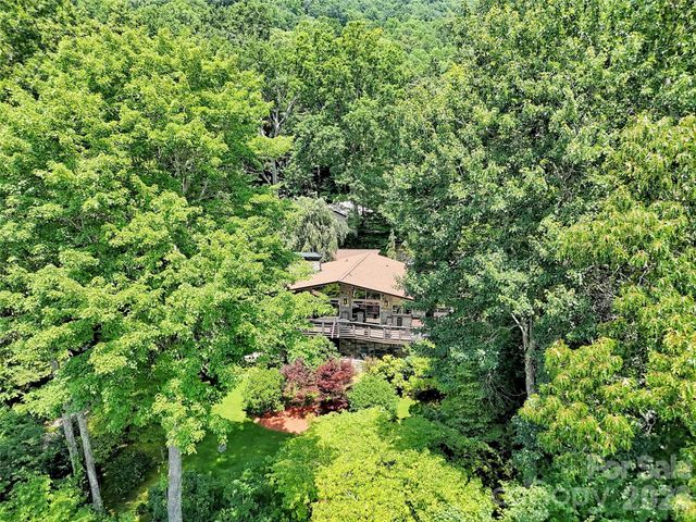 43 Red Oak Drive, Maggie Valley, NC 28751