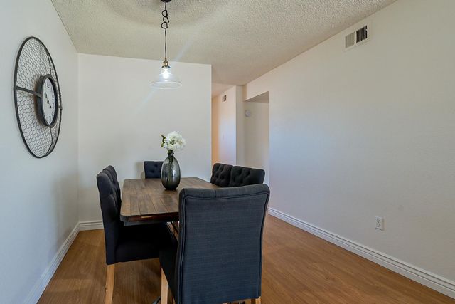 11640 N 51st Avenue Apt 246, Glendale, AZ 85304