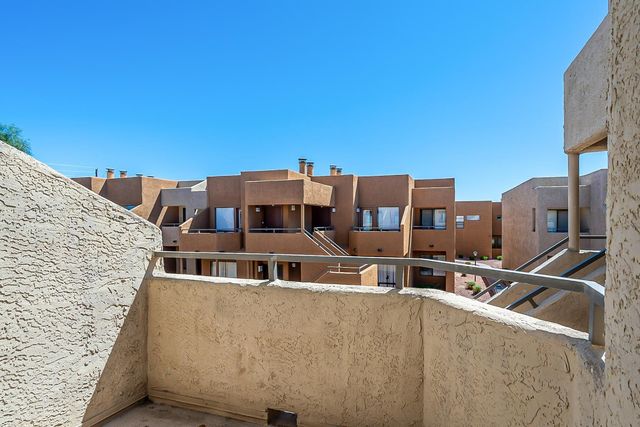 11640 N 51st Avenue Apt 246, Glendale, AZ 85304