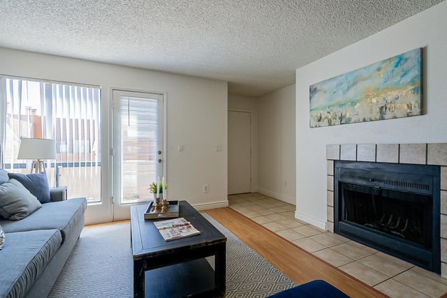 11640 N 51st Avenue Apt 246, Glendale, AZ 85304