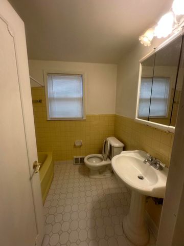 8275 Beaverland Street, Redford, MI 48239