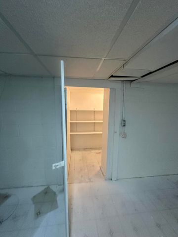 8275 Beaverland Street, Redford, MI 48239