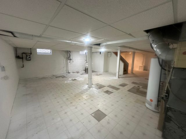 8275 Beaverland Street, Redford, MI 48239