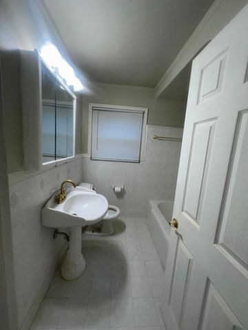 8275 Beaverland Street, Redford, MI 48239