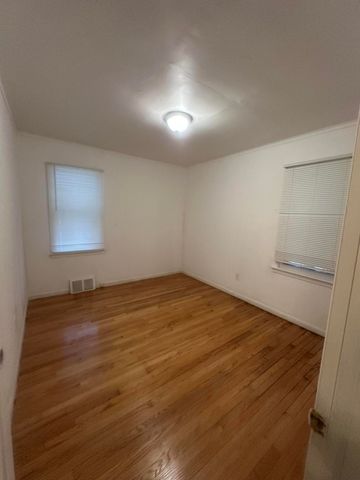 8275 Beaverland Street, Redford, MI 48239