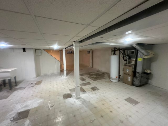 8275 Beaverland Street, Redford, MI 48239