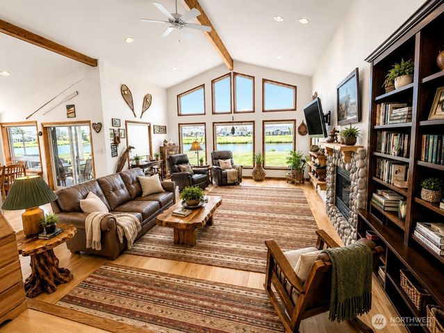 8227 Sehome Road, Blaine, WA 98230