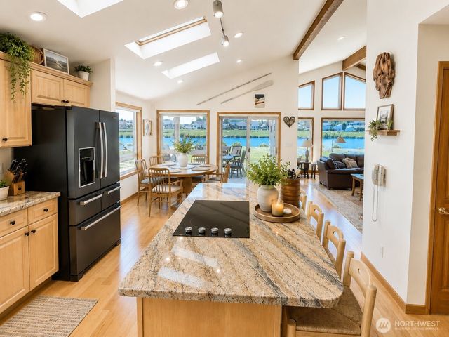 8227 Sehome Road, Blaine, WA 98230