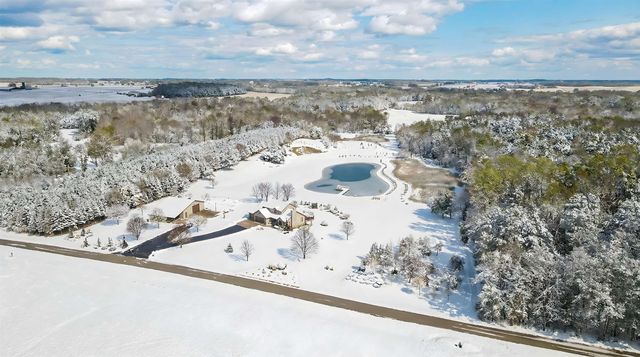 N1100 WOOD LANE, Pulaski, WI 54162