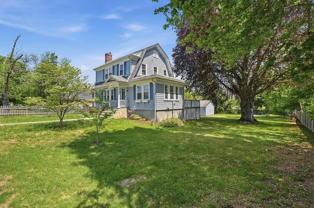 2080 County Street, Somerset, MA 02726