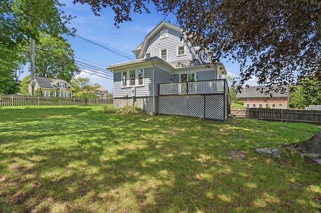 2080 County Street, Somerset, MA 02726