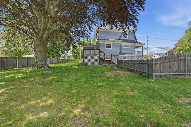 2080 County Street, Somerset, MA 02726