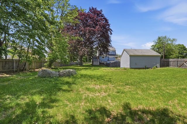 2080 County Street, Somerset, MA 02726