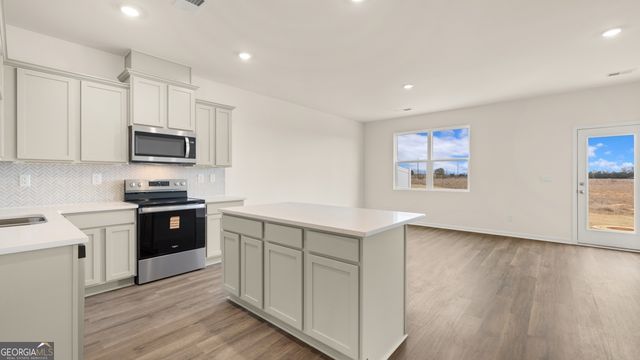 2058 Crossing Road, Stone Mountain, GA 30088