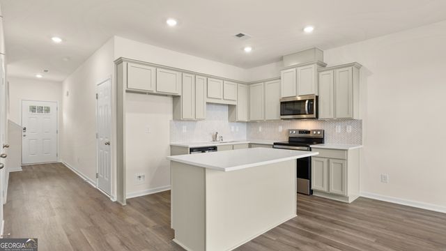 2058 Crossing Road, Stone Mountain, GA 30088