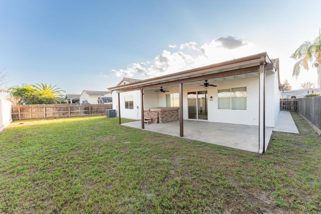 1360 N Jennifer Way, Porterville, CA 93257