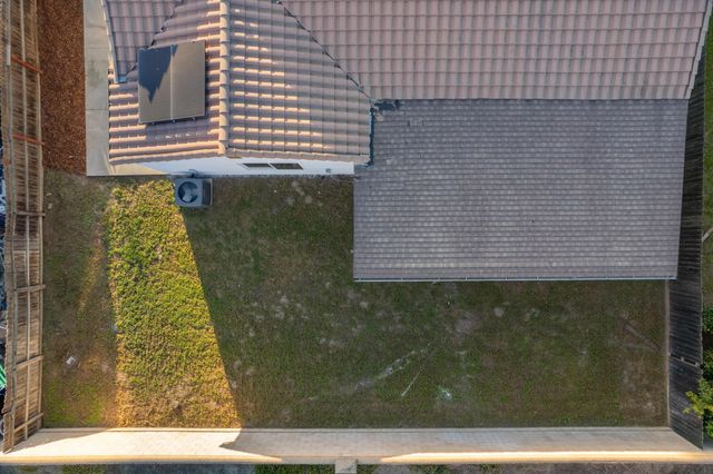 1360 N Jennifer Way, Porterville, CA 93257