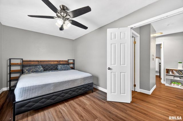 616 S SWEETBRIAR Drive, Chillicothe, IL 61523