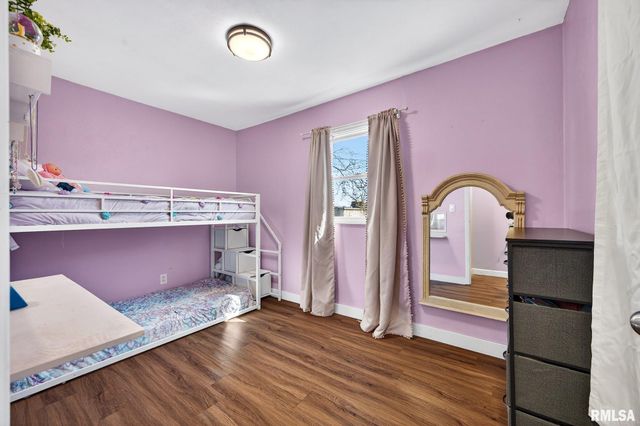 616 S SWEETBRIAR Drive, Chillicothe, IL 61523