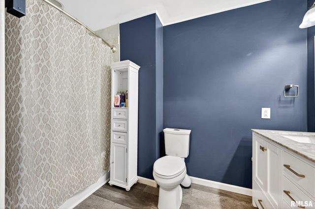 616 S SWEETBRIAR Drive, Chillicothe, IL 61523