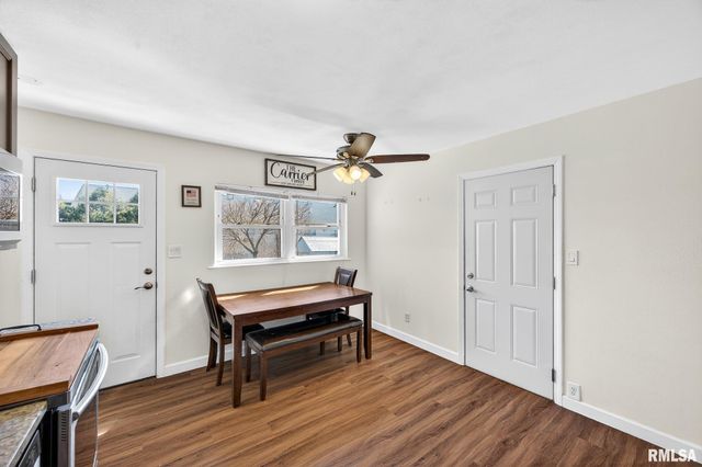 616 S SWEETBRIAR Drive, Chillicothe, IL 61523