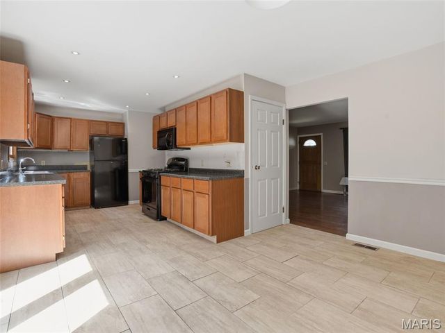 4902 Brunston Drive, St Louis, MO 63128
