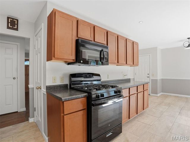 4902 Brunston Drive, St Louis, MO 63128