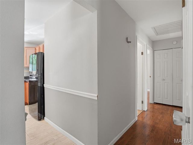 4902 Brunston Drive, St Louis, MO 63128