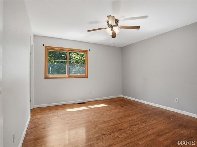 4902 Brunston Drive, St Louis, MO 63128