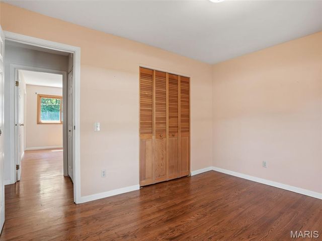 4902 Brunston Drive, St Louis, MO 63128