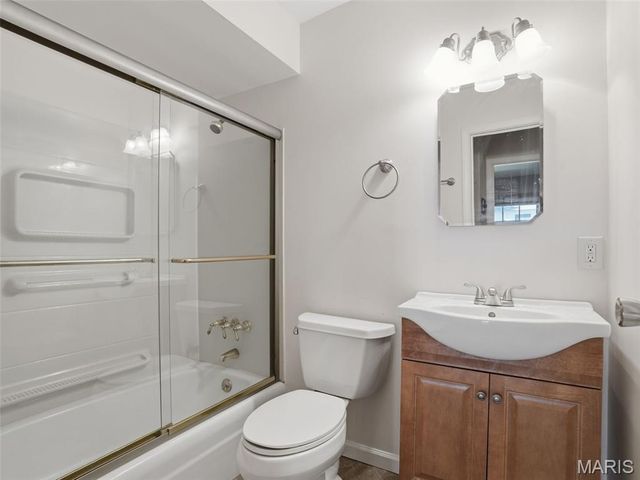 4902 Brunston Drive, St Louis, MO 63128