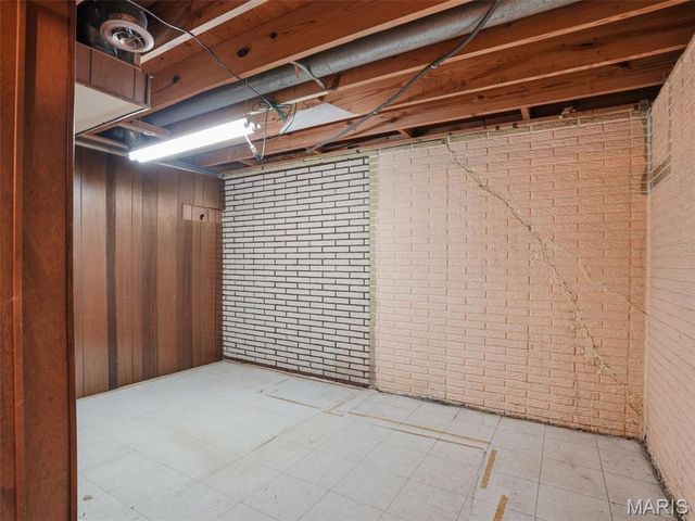 4902 Brunston Drive, St Louis, MO 63128