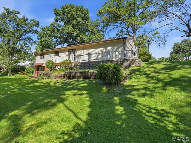 4902 Brunston Drive, St Louis, MO 63128