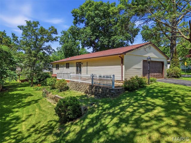 4902 Brunston Drive, St Louis, MO 63128
