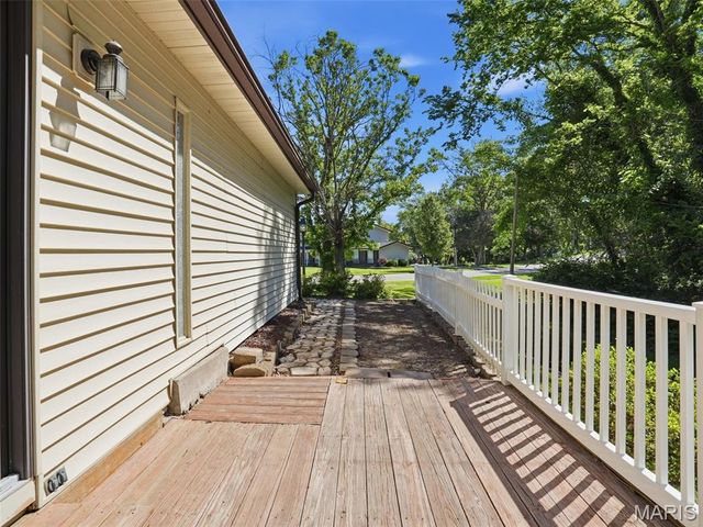 4902 Brunston Drive, St Louis, MO 63128