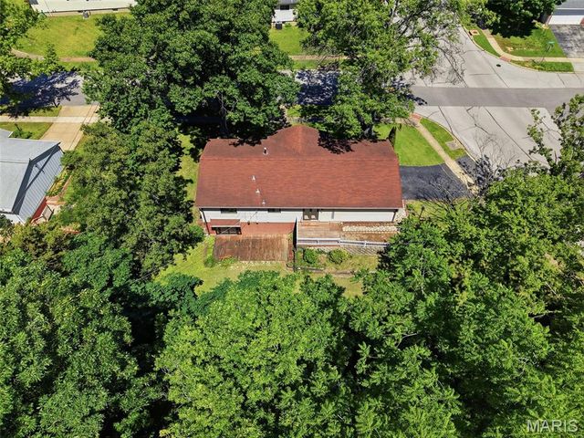 4902 Brunston Drive, St Louis, MO 63128