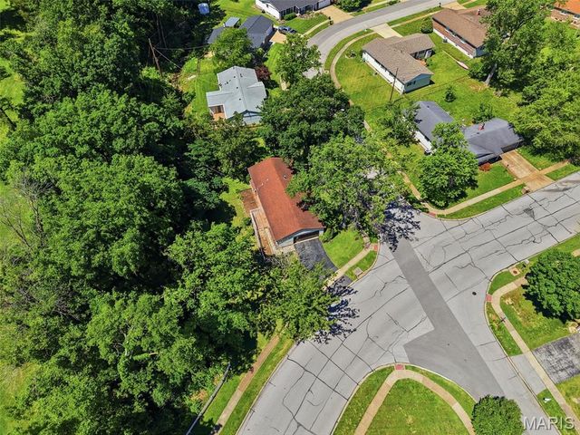 4902 Brunston Drive, St Louis, MO 63128