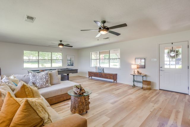 6345 Silver Creek Azle Road, Azle, TX 76020