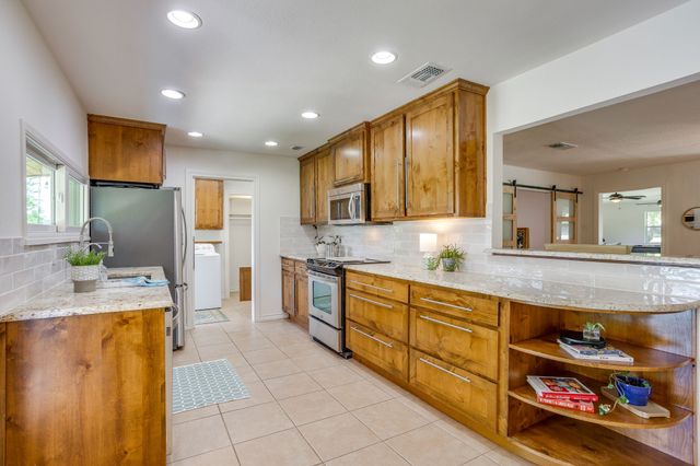6345 Silver Creek Azle Road, Azle, TX 76020