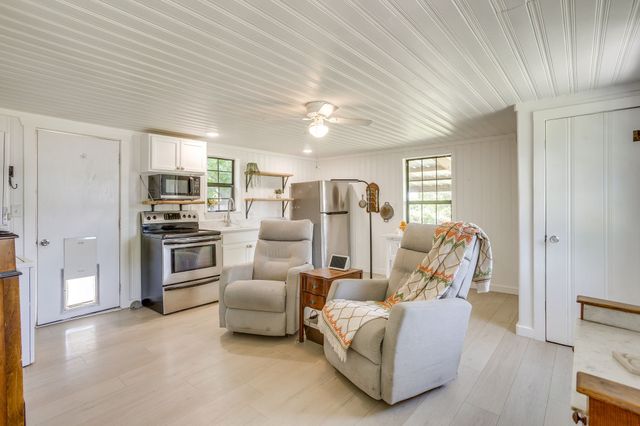6345 Silver Creek Azle Road, Azle, TX 76020