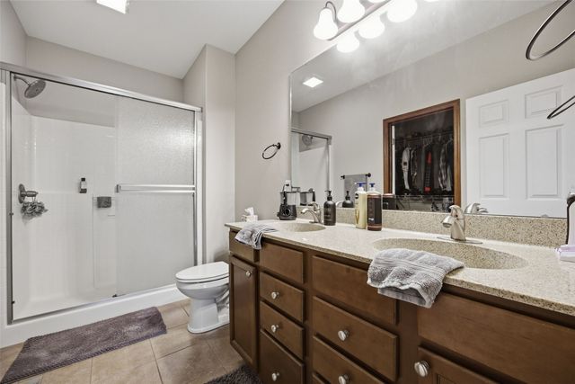 912 Dorchester Place NE, Cedar Rapids, IA 52402