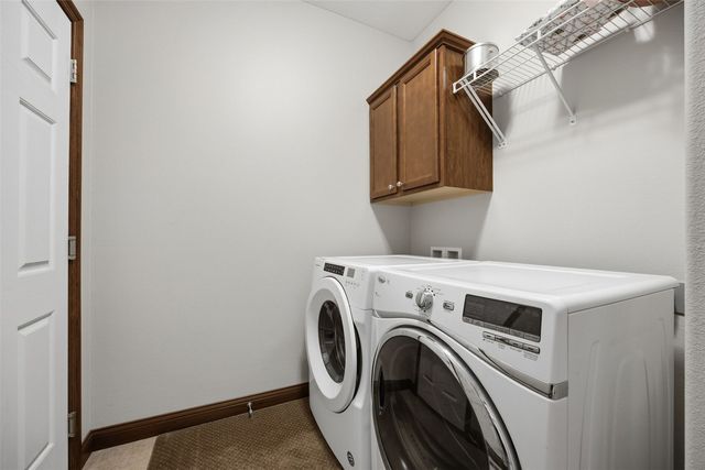912 Dorchester Place NE, Cedar Rapids, IA 52402